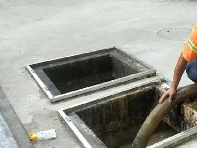 源汇化粪池清理